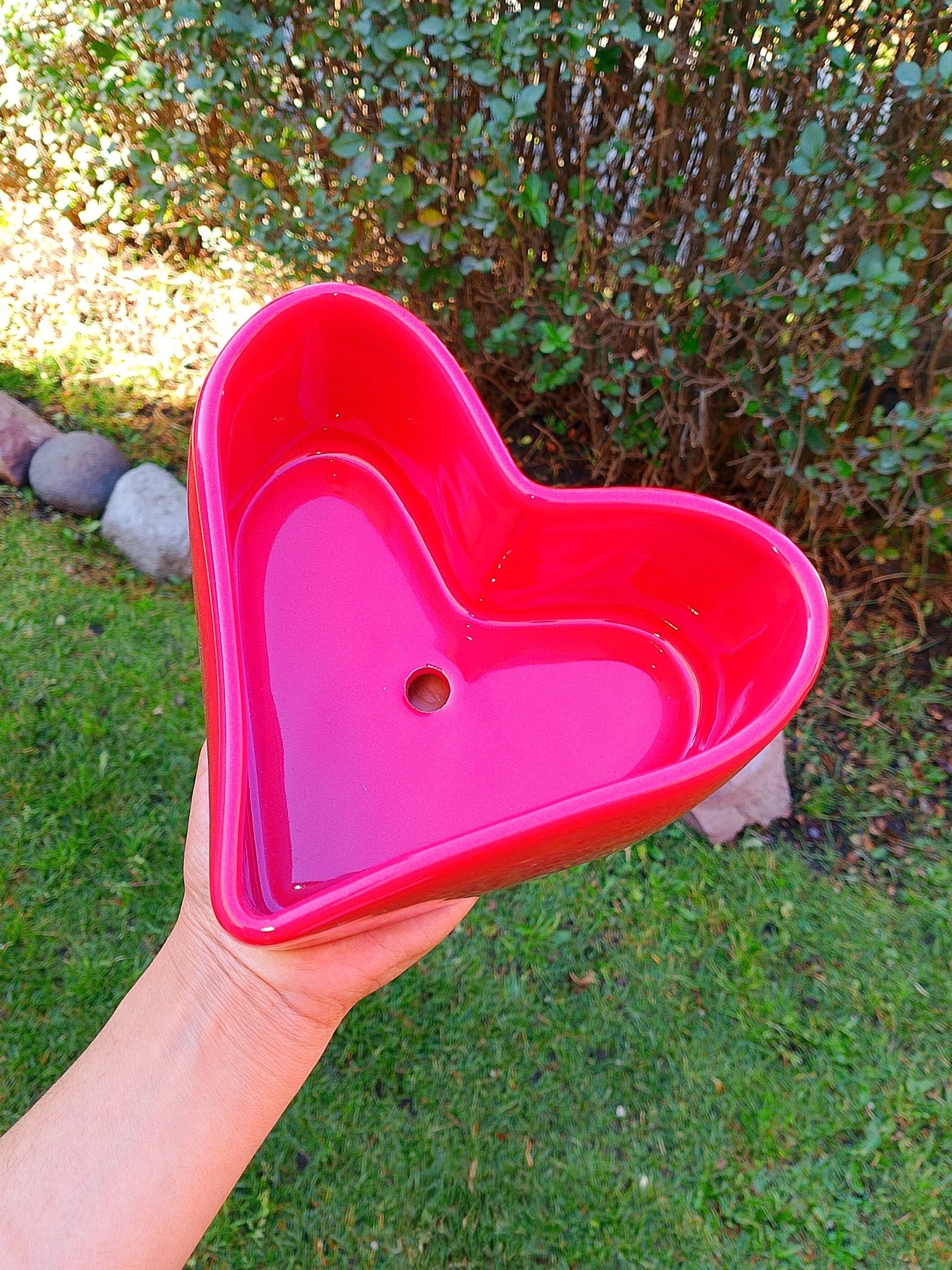 Maceta de cerámica - corazón rojo